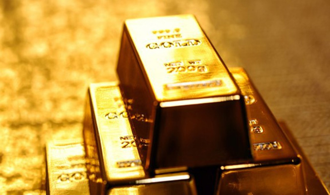 Золото продолжает дешеветь на фоне данных из США